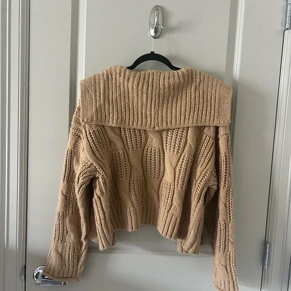 Universal Thread Tan Cable Knit Cardigan - Picture 2 of 4